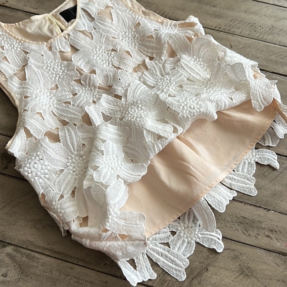 Dolce Vita Lace Top Size S - Picture 3 of 10